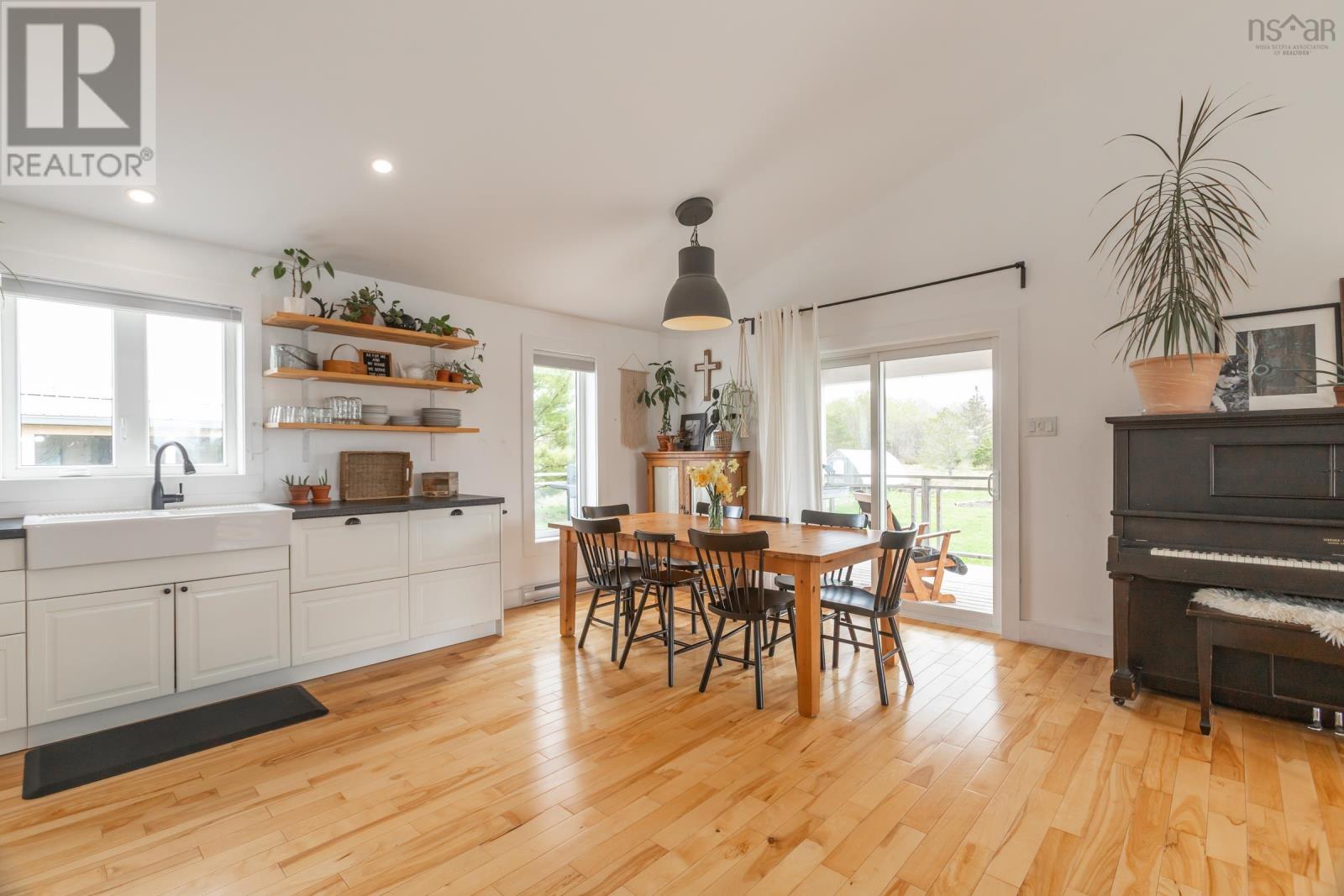 10916 Highway 1 - 30