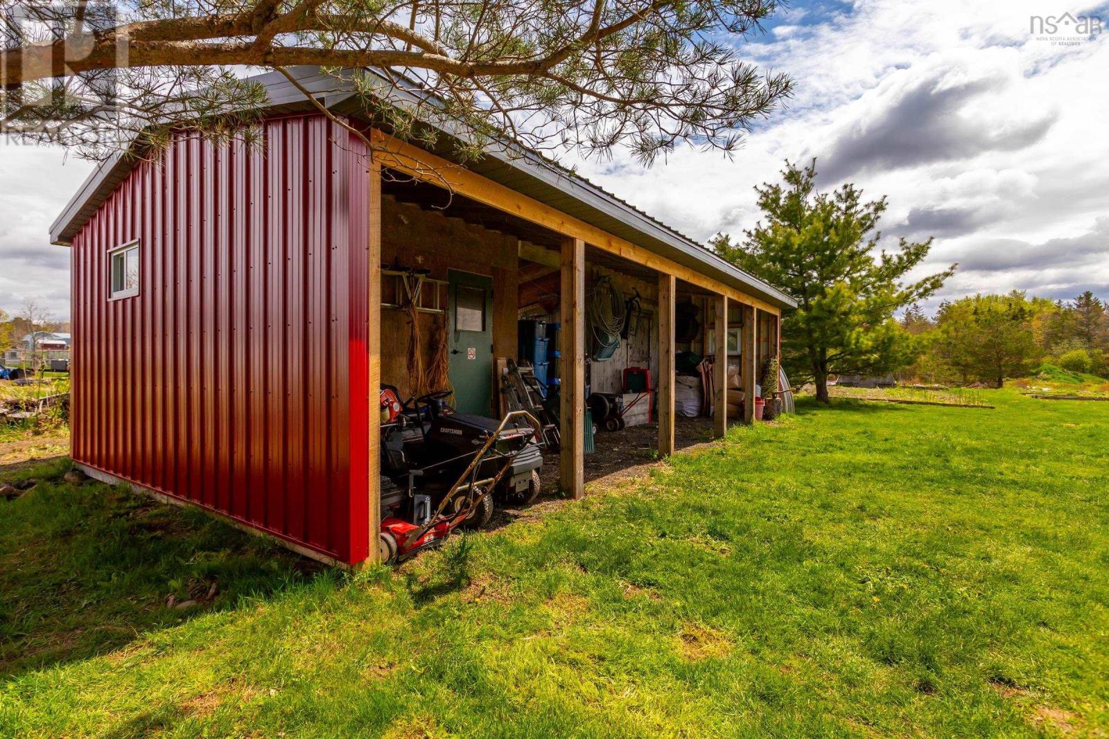 10916 Highway 1 - 47