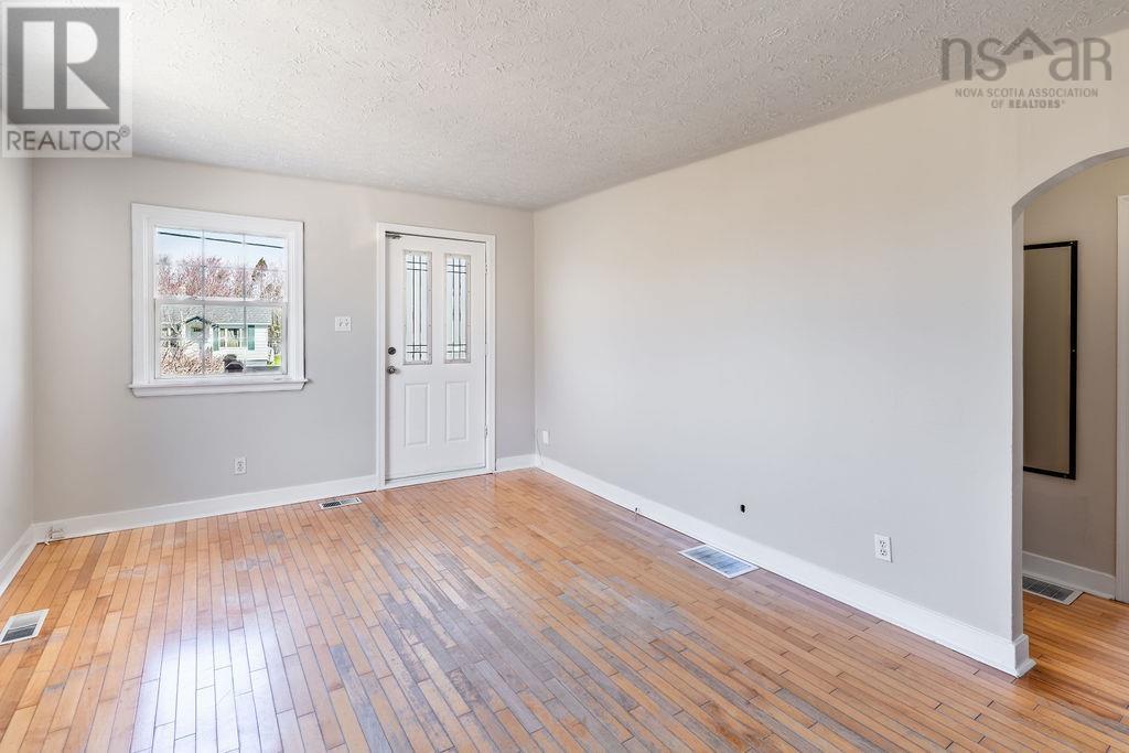 119 Howard Avenue - 13