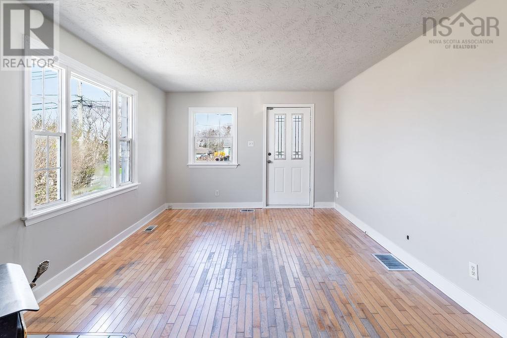 119 Howard Avenue - 12