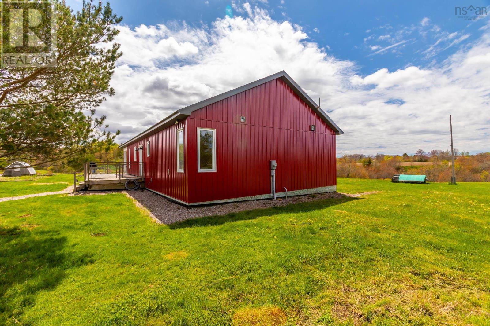 10916 Highway 1 - 48