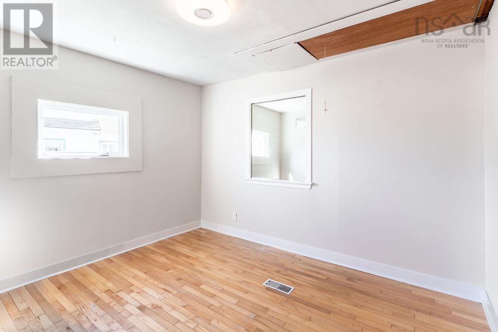 119 Howard Avenue - 27