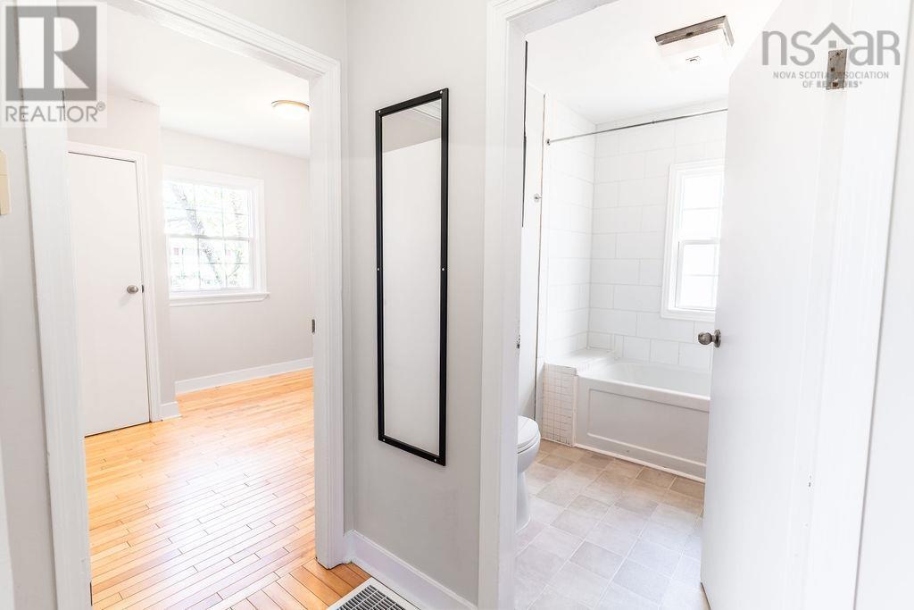 119 Howard Avenue - 24