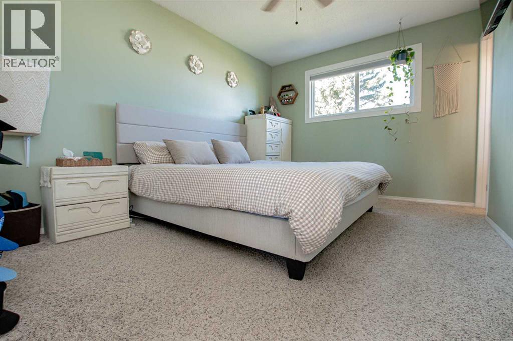 6410 94A Street - 19