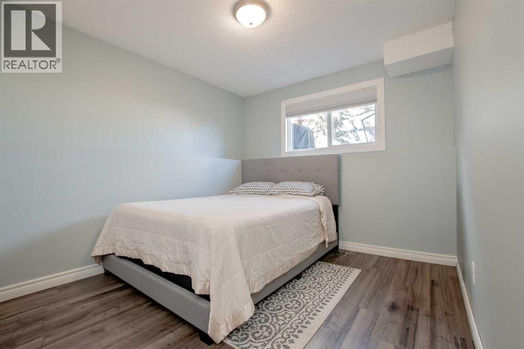 6410 94A Street - 25