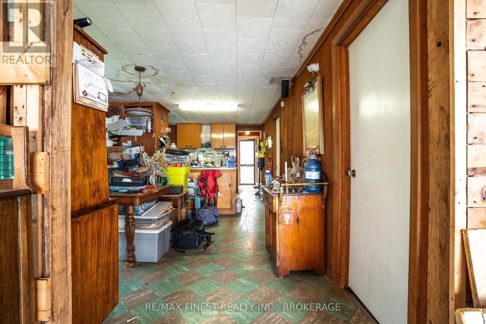 141 RIVER ROAD - 11
