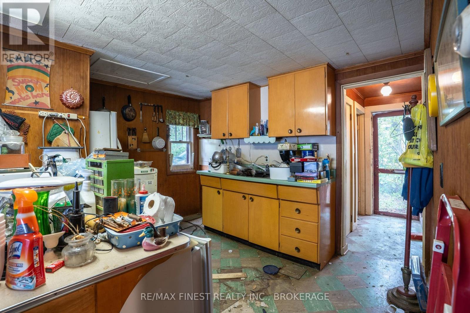 141 RIVER ROAD - 13