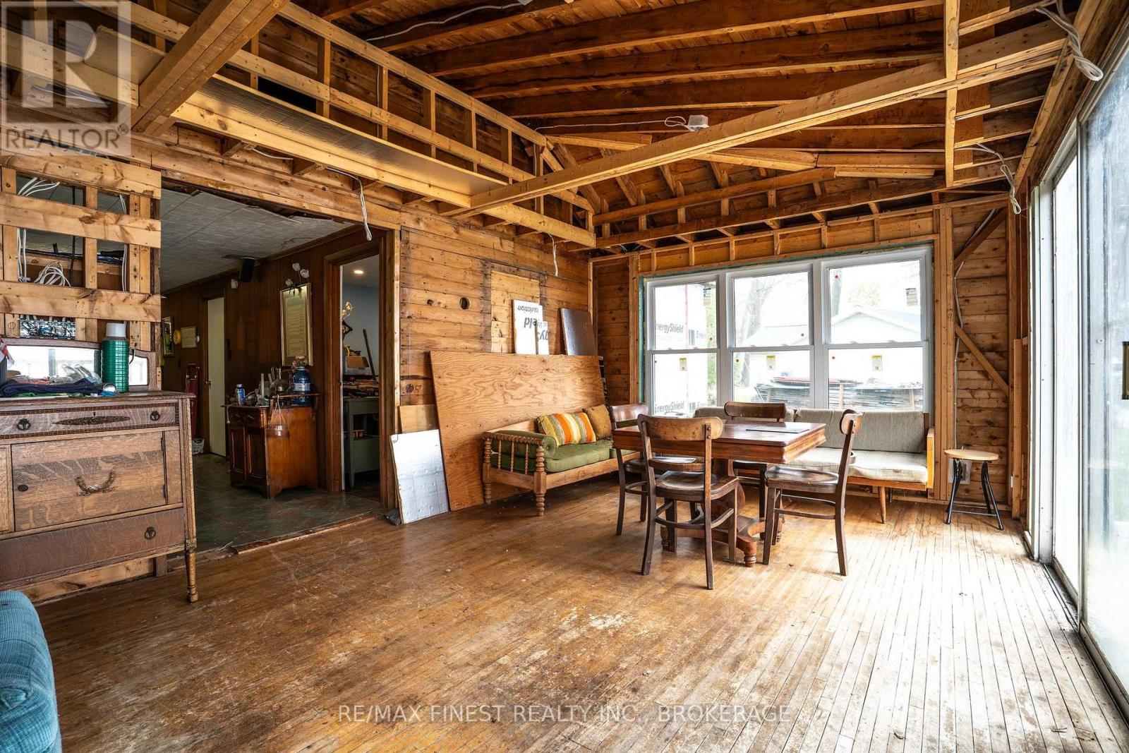 141 RIVER ROAD - 7
