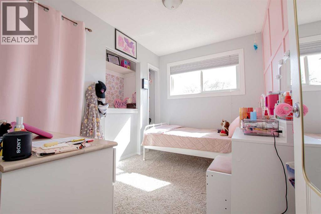 6410 94A Street - 16