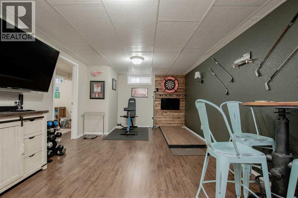 6410 94A Street - 29