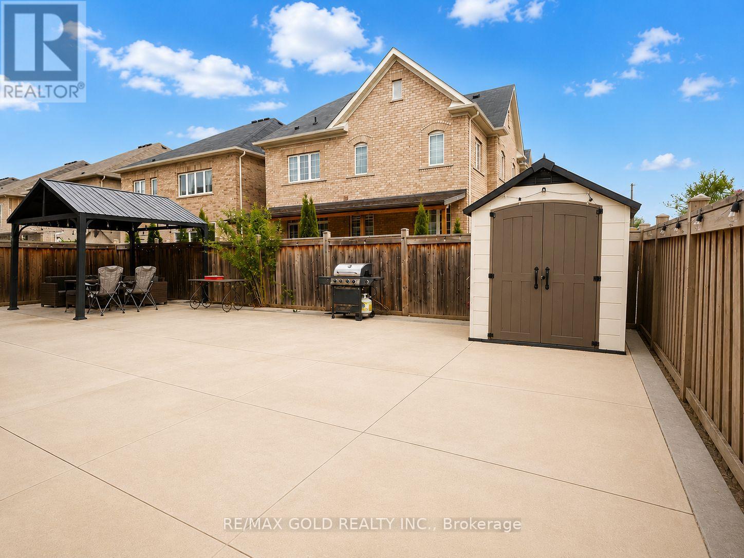 27 BRENTWICK DRIVE - 46