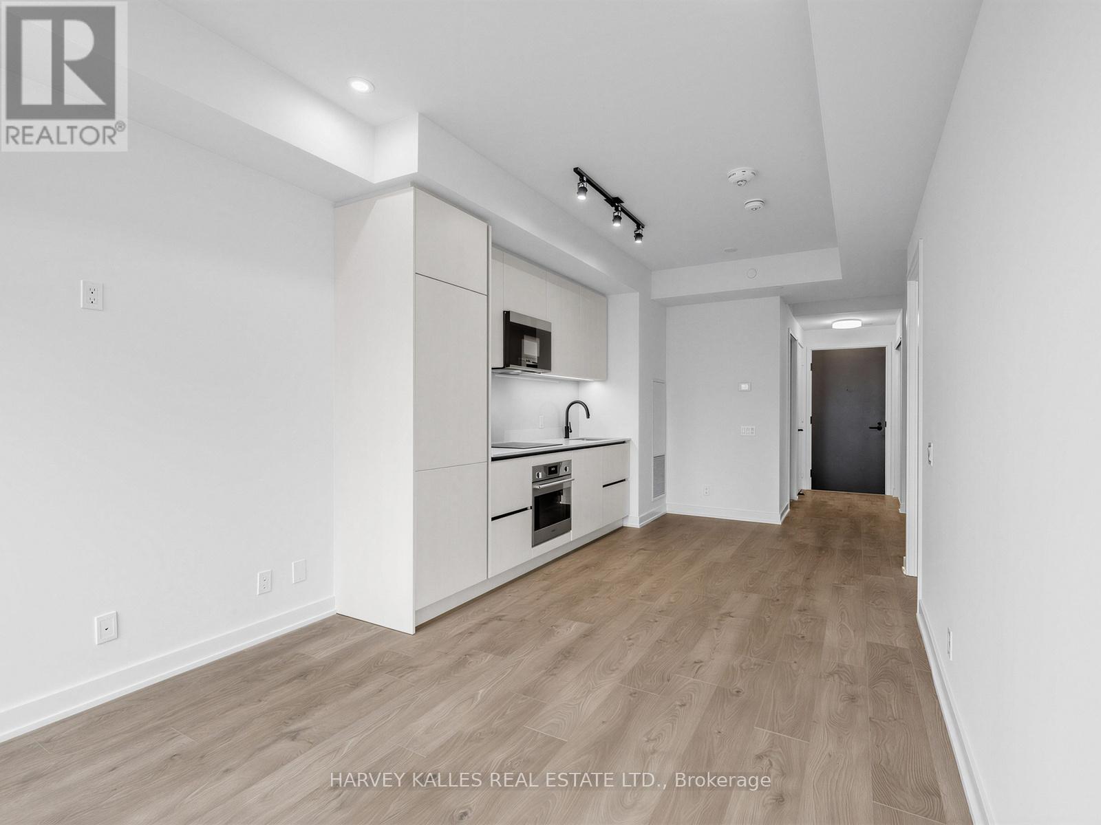 #4007 108 PETER STREET - 18