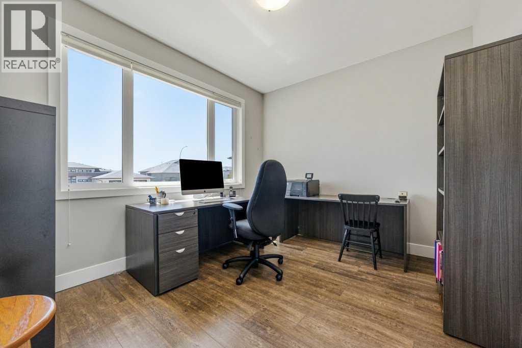 109 Prairie Arbour Blvd.  S - 4