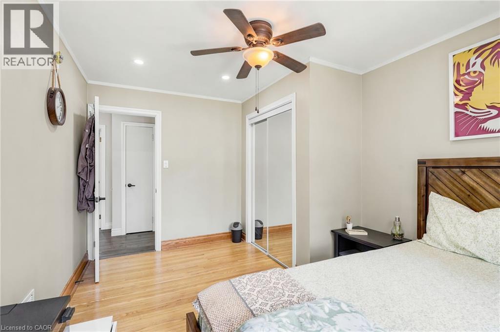 6902 DELL Avenue - 18