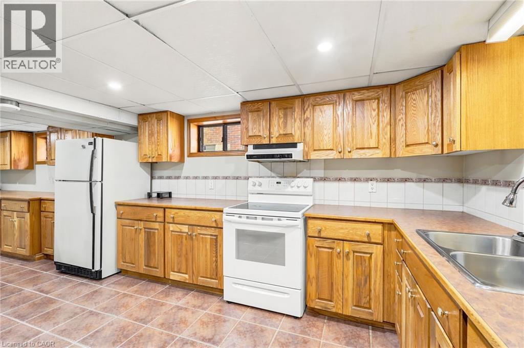 6902 DELL Avenue - 25