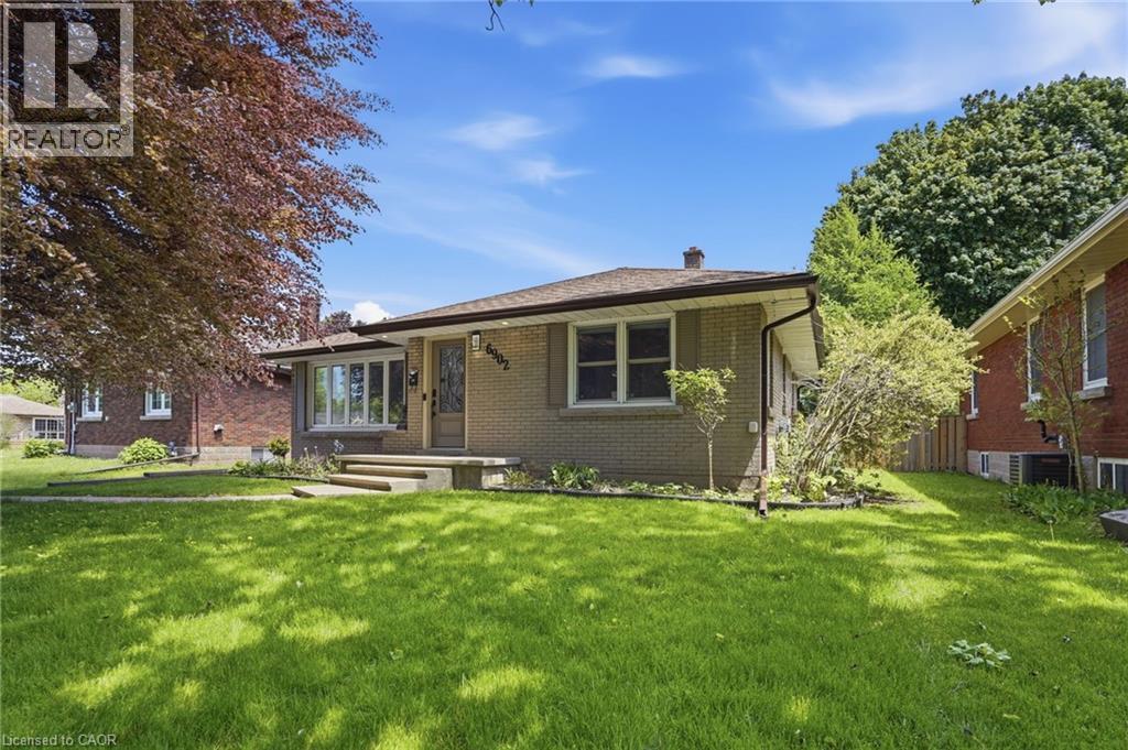 6902 DELL Avenue - 3