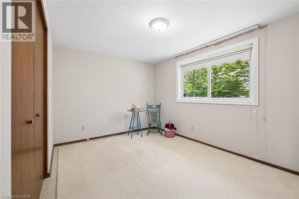 105 SILVERSPRING Crescent - 14