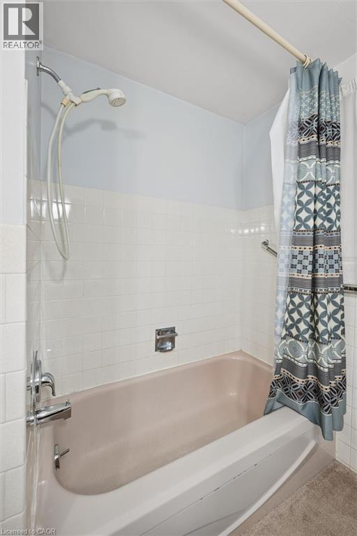 105 SILVERSPRING Crescent - 17
