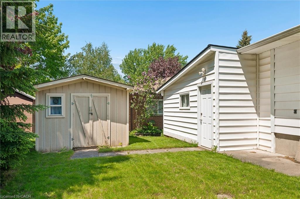 105 SILVERSPRING Crescent - 31