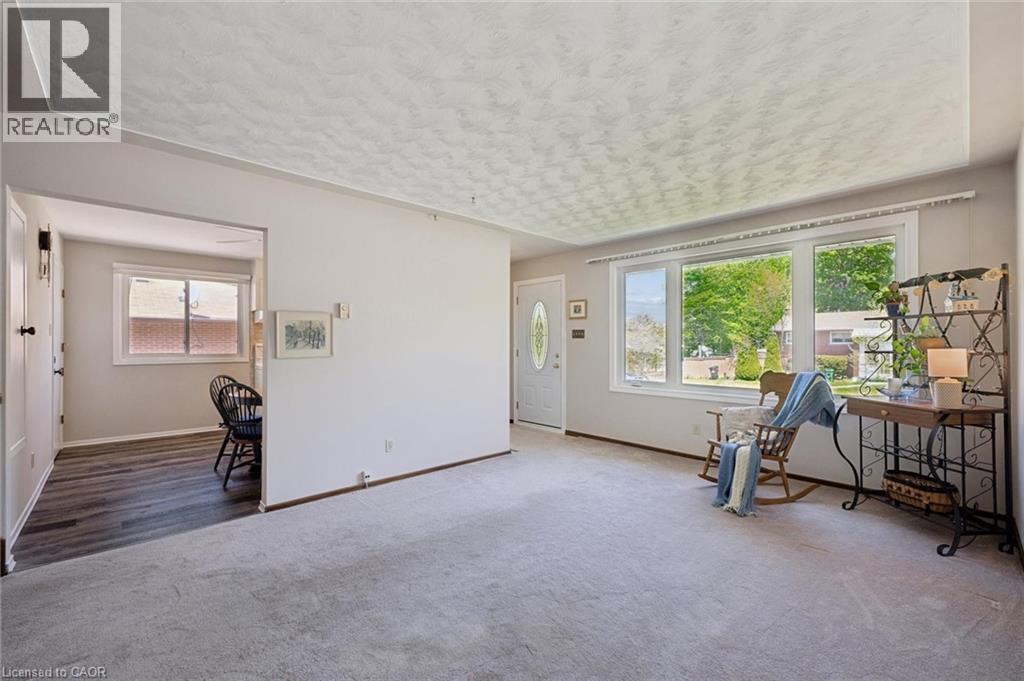 105 SILVERSPRING Crescent - 5