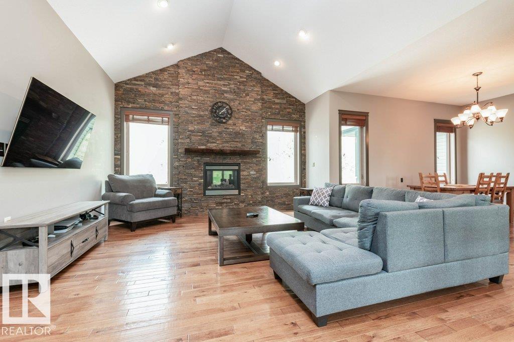 53404 RGE ROAD 11 - 7