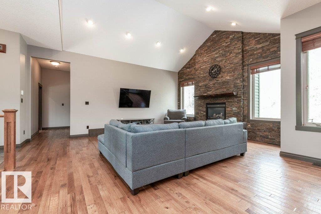 53404 RGE ROAD 11 - 13