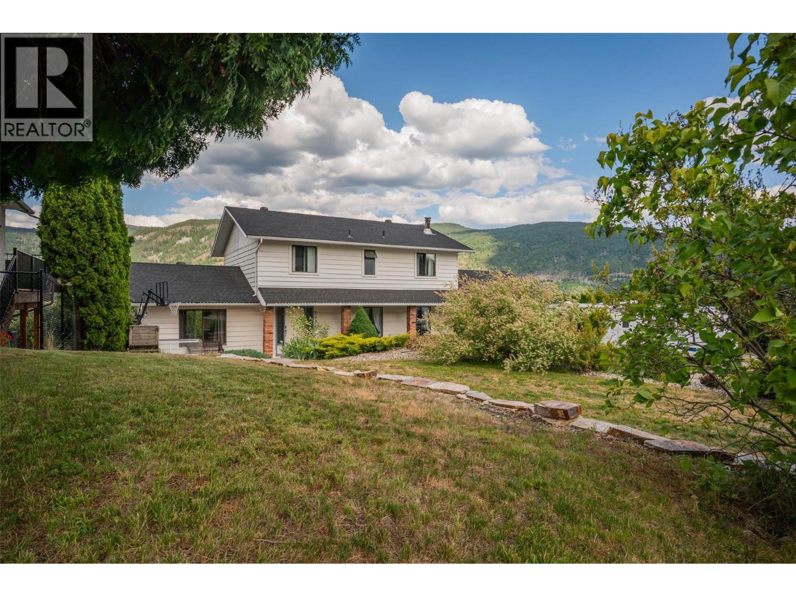 3421 Southridge Drive - main photo
