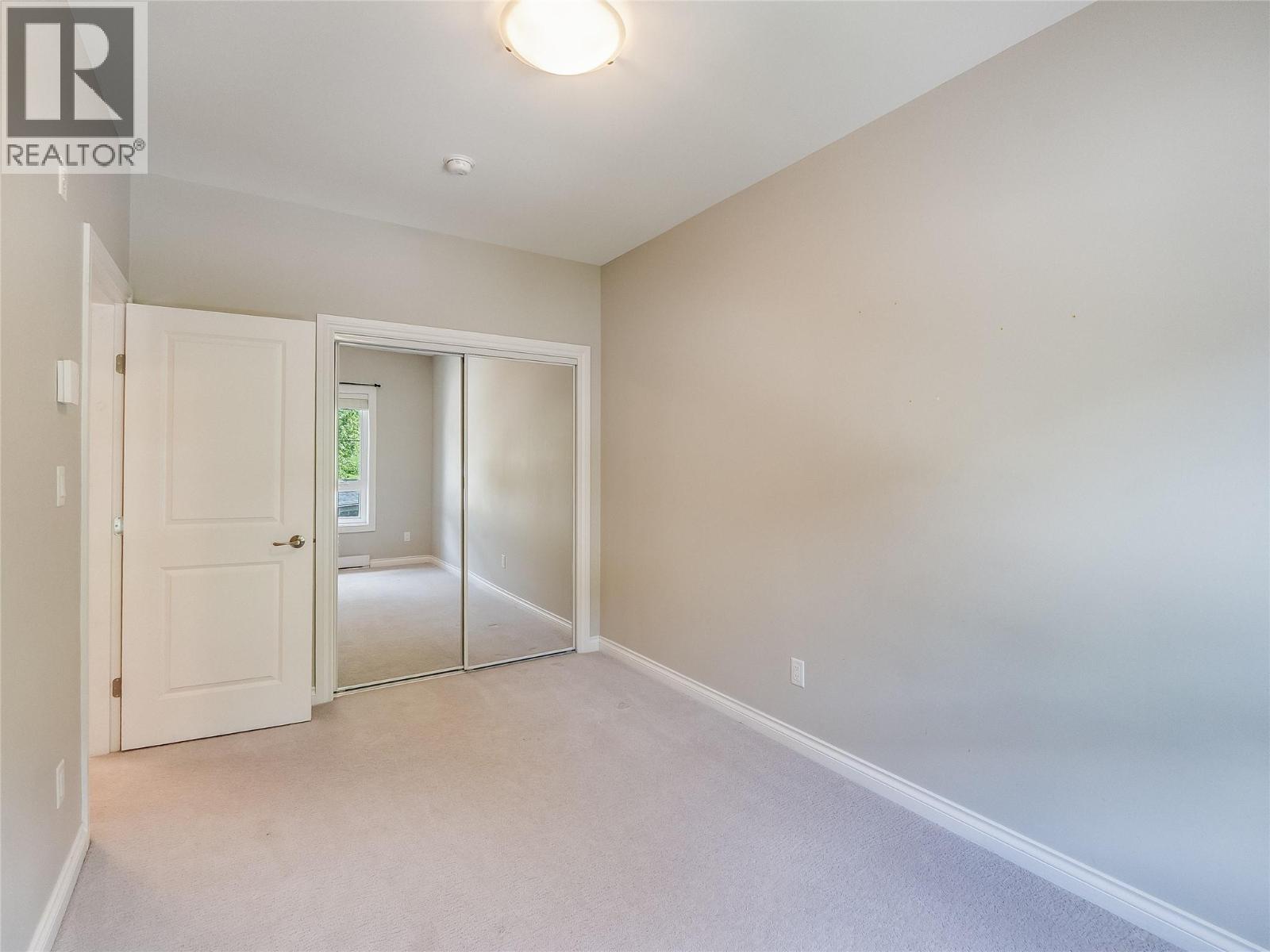#202 2000 Choquette Avenue - 32