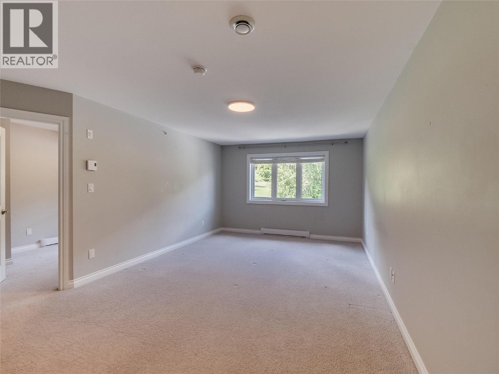 #202 2000 Choquette Avenue - 38