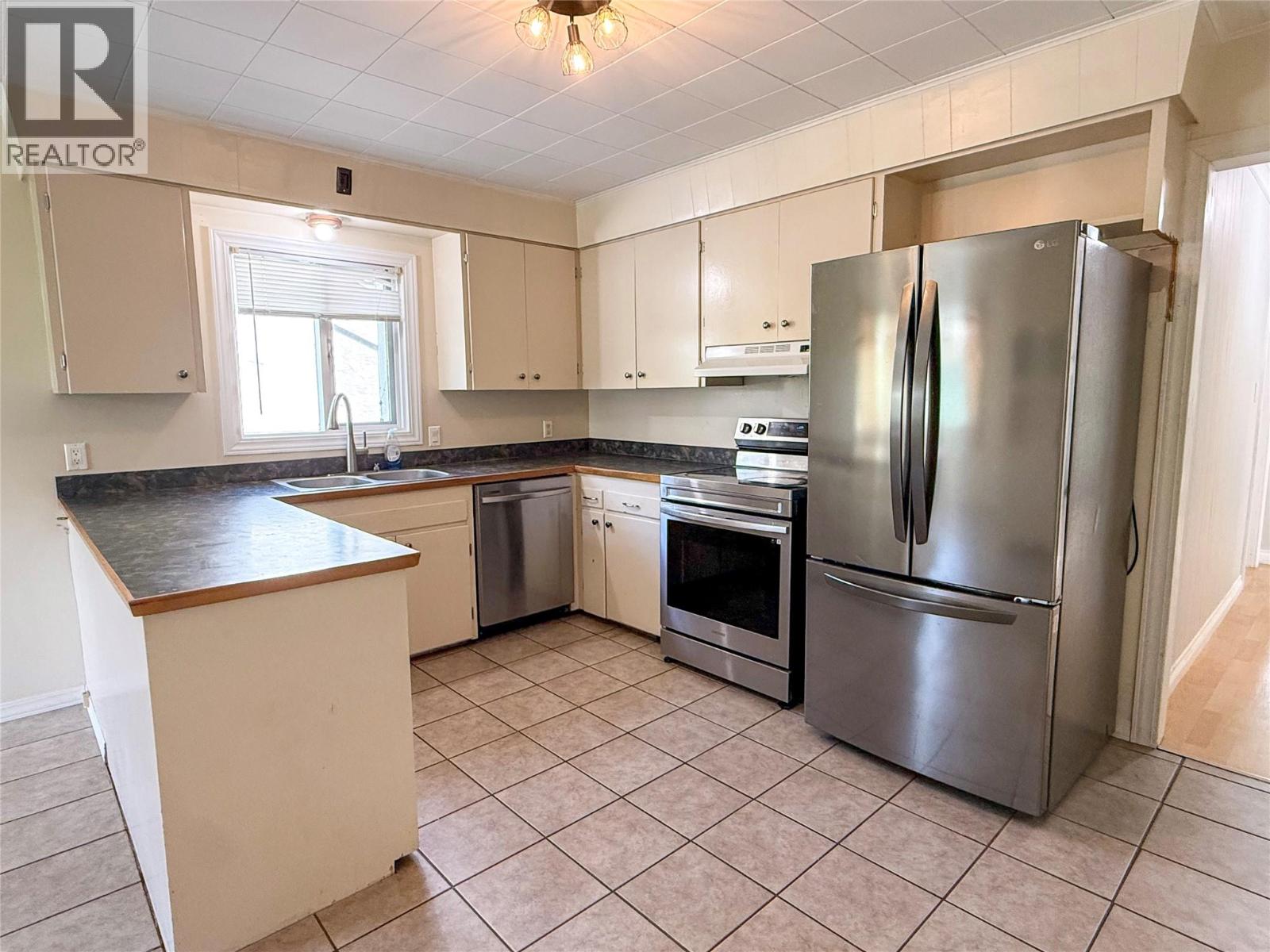 157 Crescent Street - 40