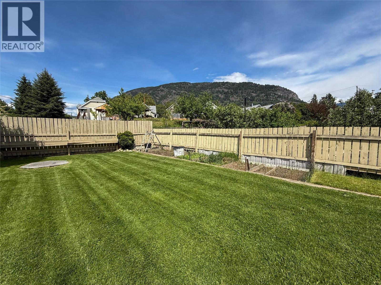 157 Crescent Street - 14