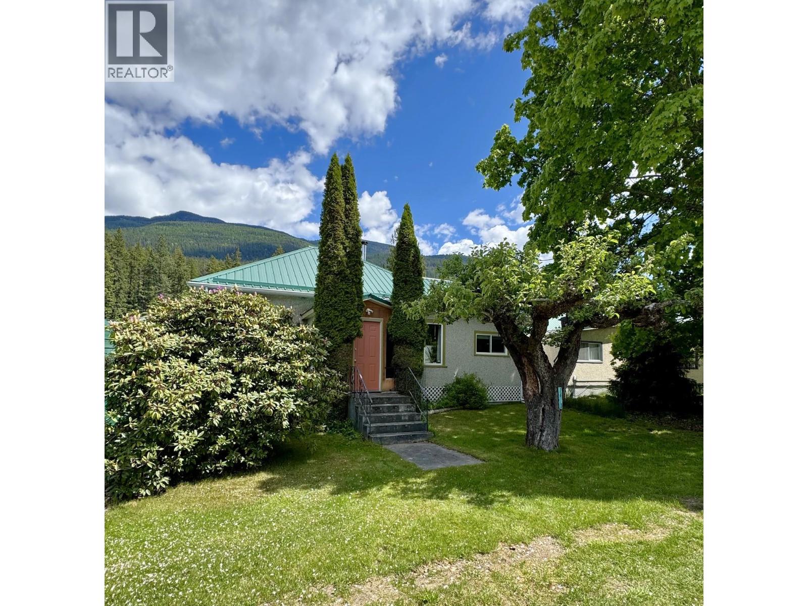 1410 Eastman Avenue - Image 2