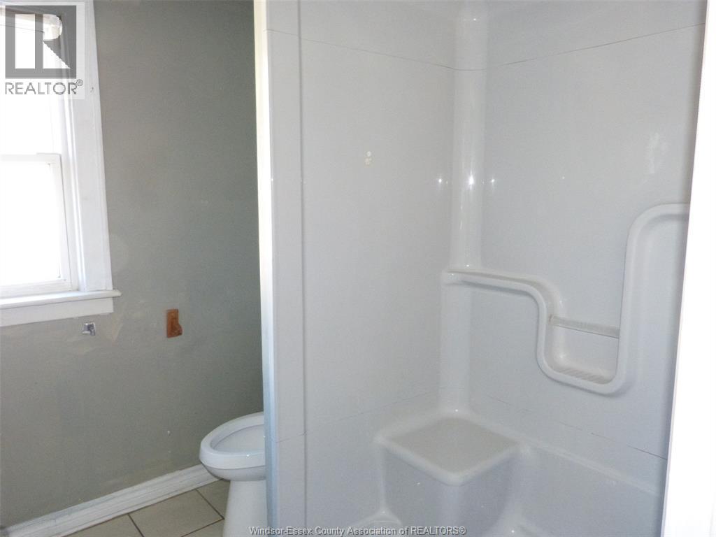 1434 TECUMSEH BOULEVARD - 16