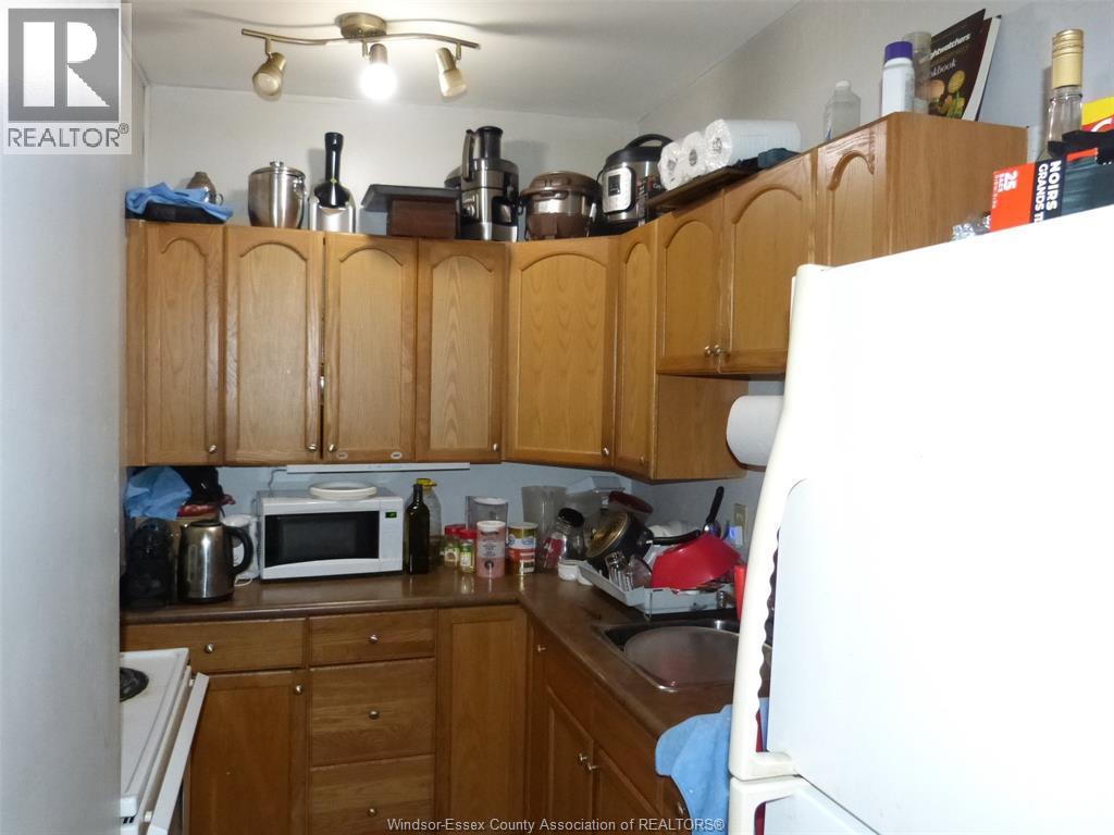 1434 TECUMSEH BOULEVARD - 21