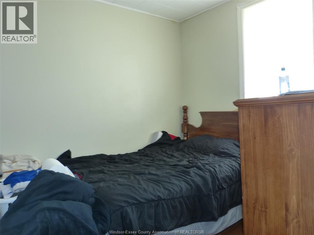 1434 TECUMSEH BOULEVARD - 22
