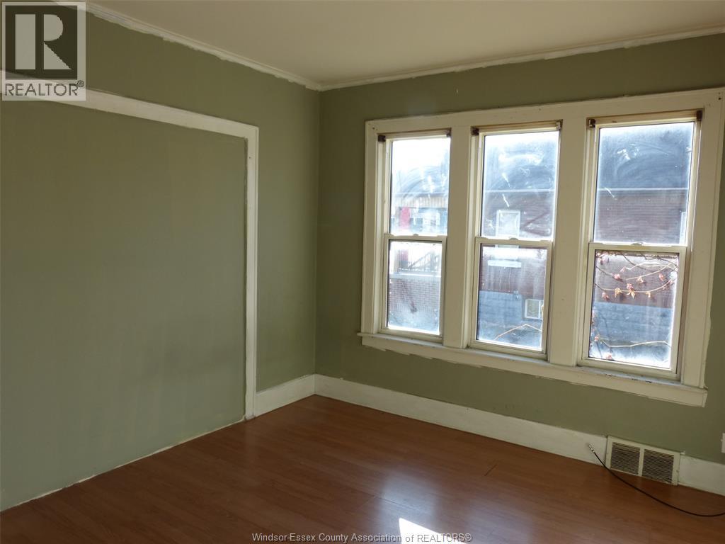 1434 TECUMSEH BOULEVARD - 8