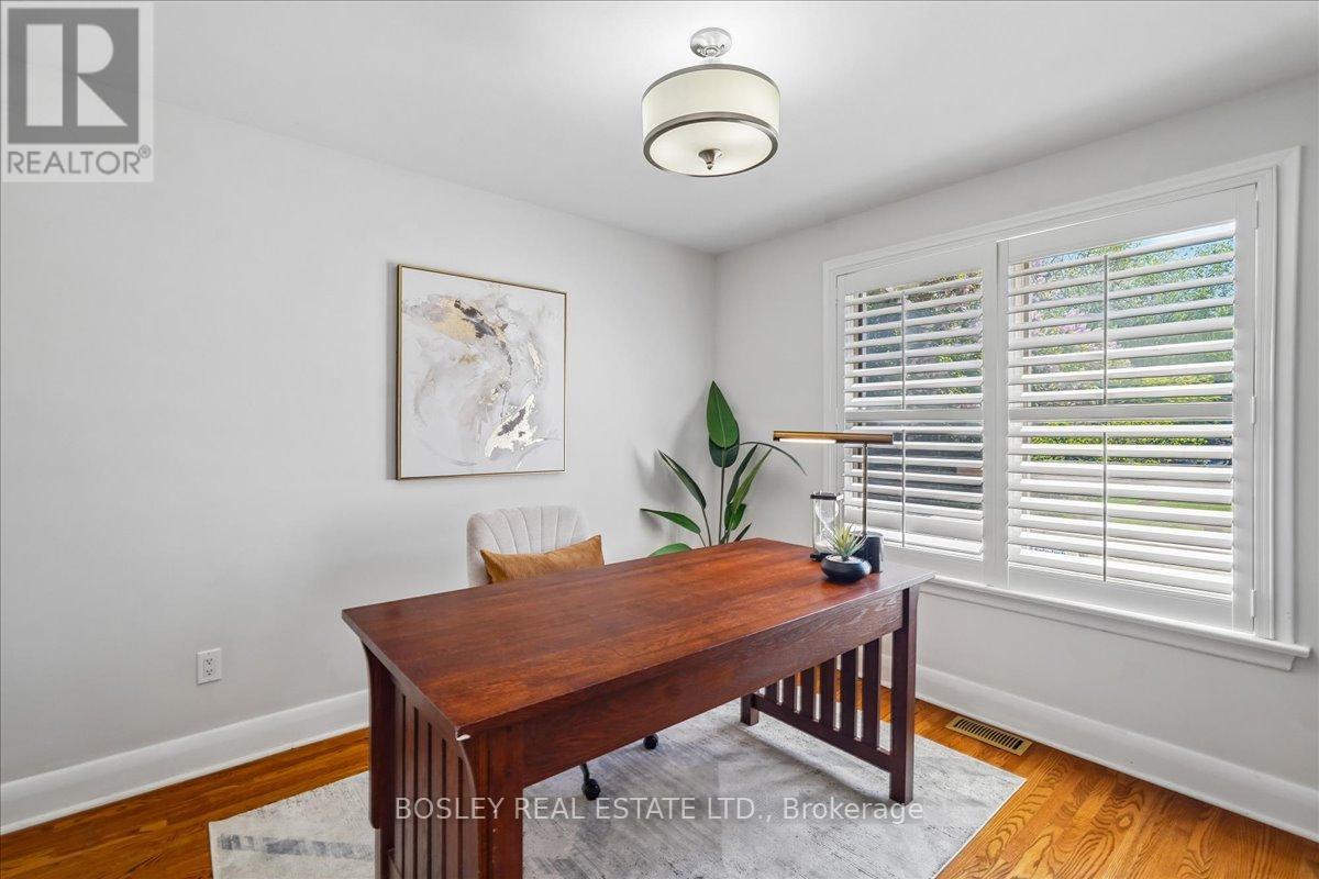 7 HOWARD DRIVE - 14