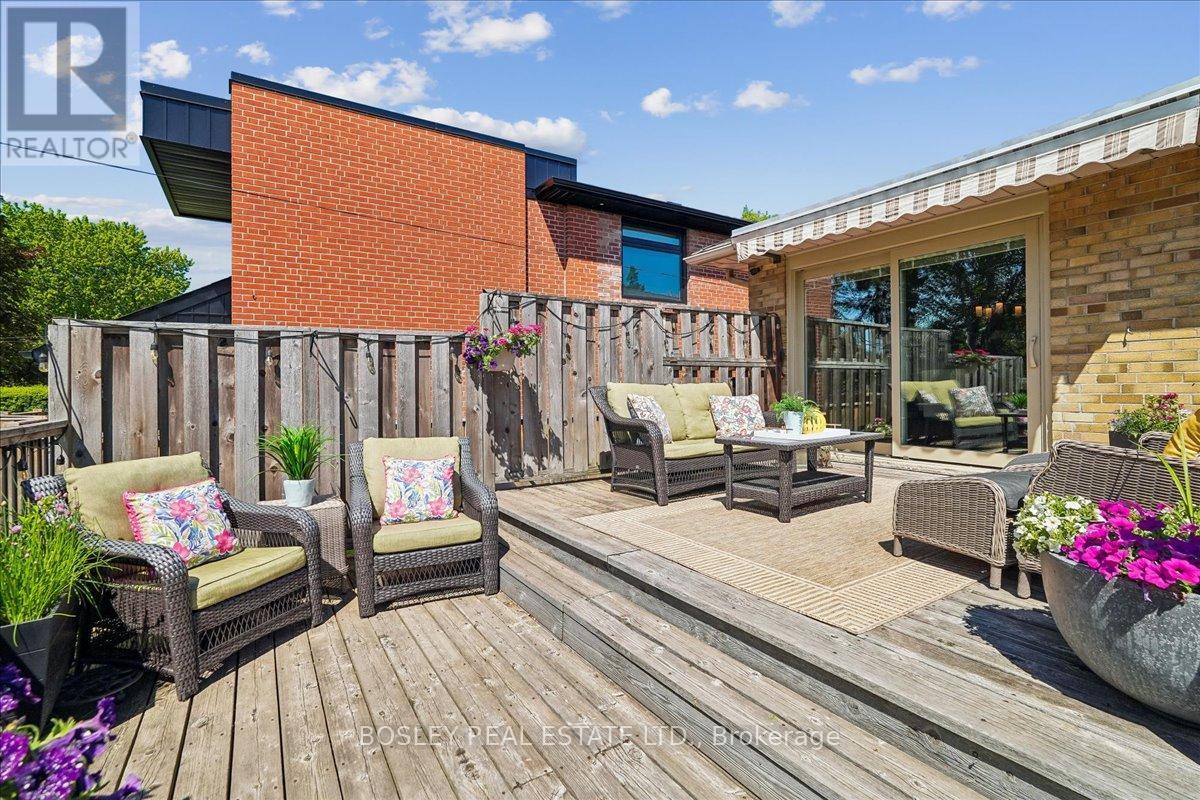 7 HOWARD DRIVE - 40