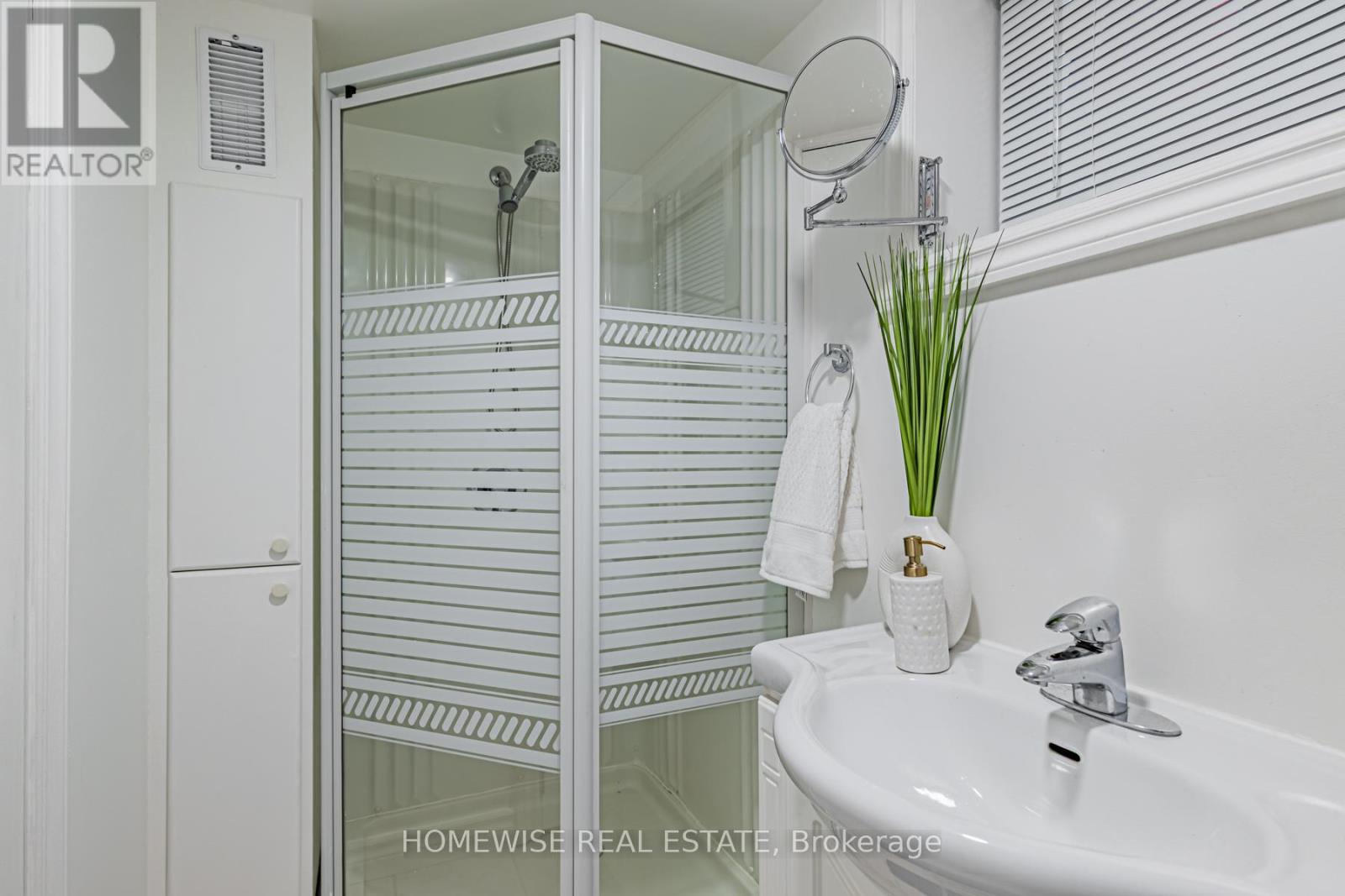 176 RUMSEY ROAD - 33