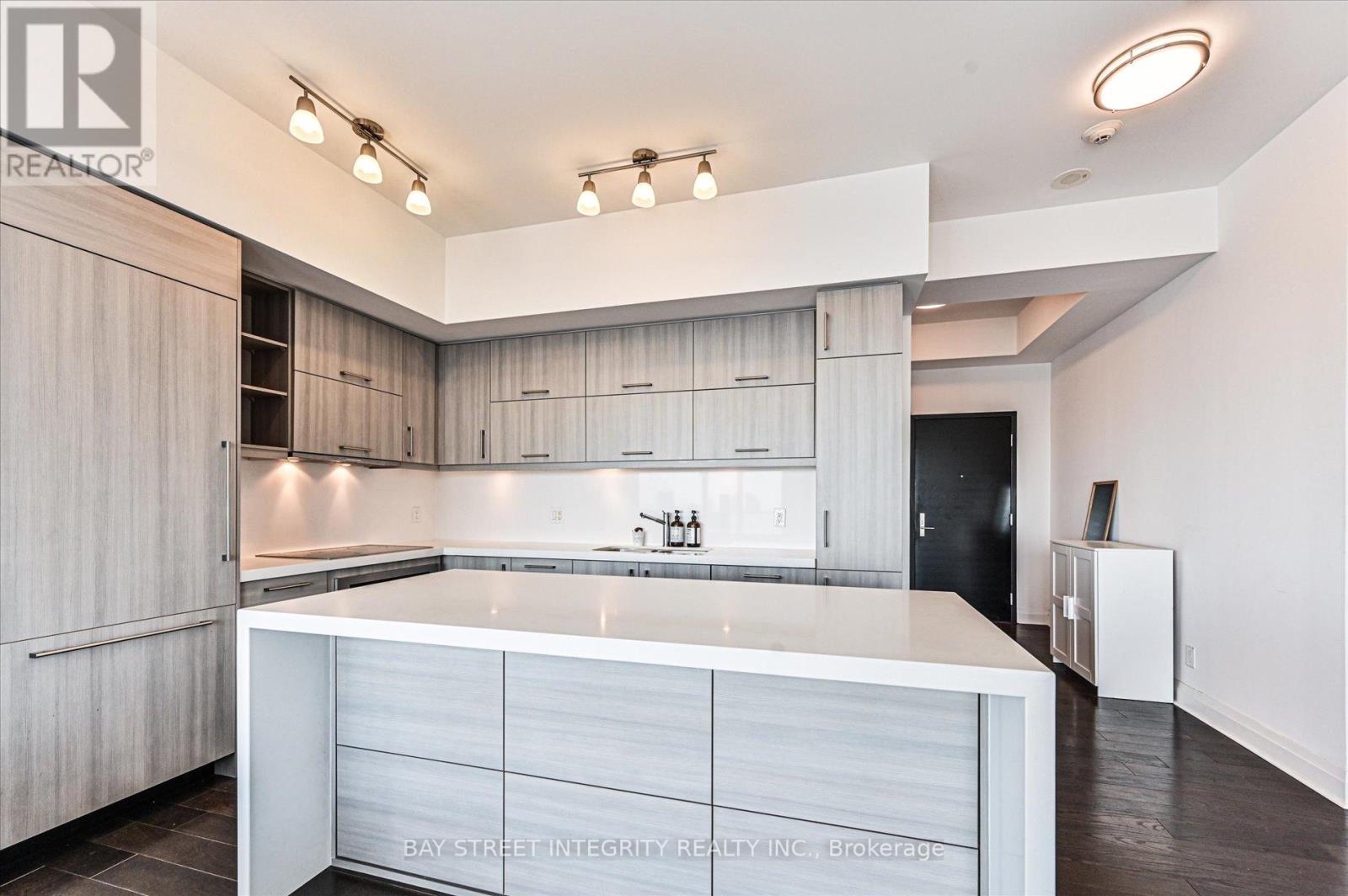 #5302 1080 BAY STREET - 13