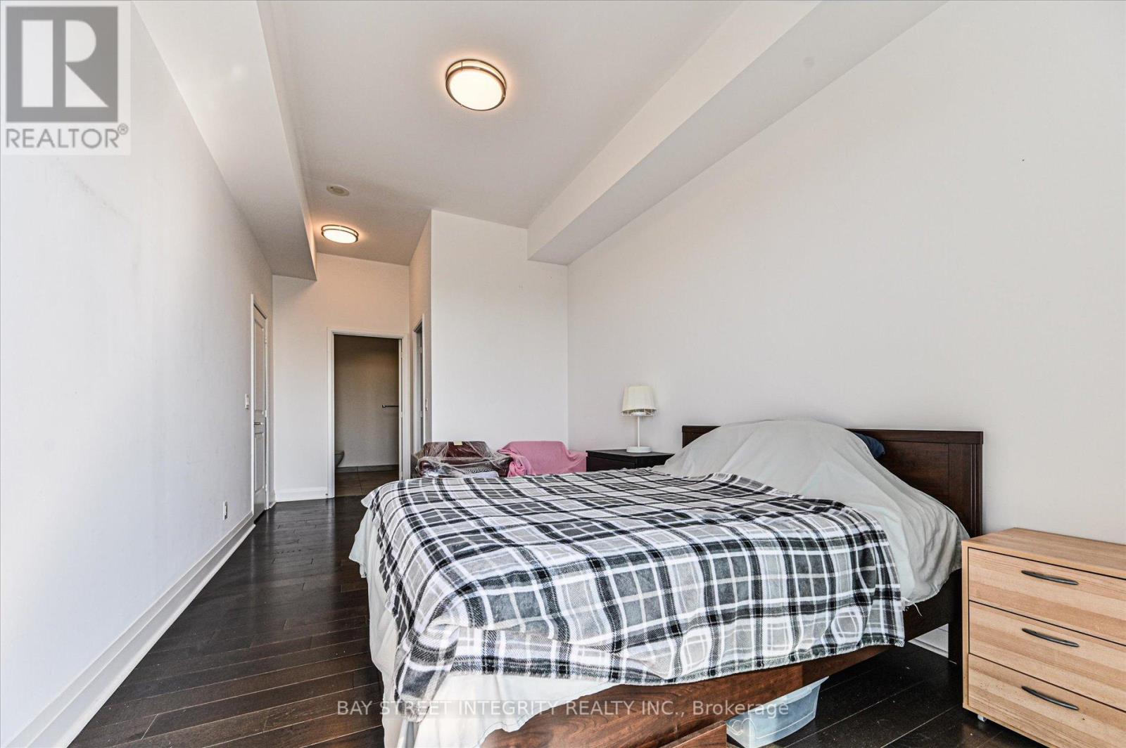 #5302 1080 BAY STREET - 18
