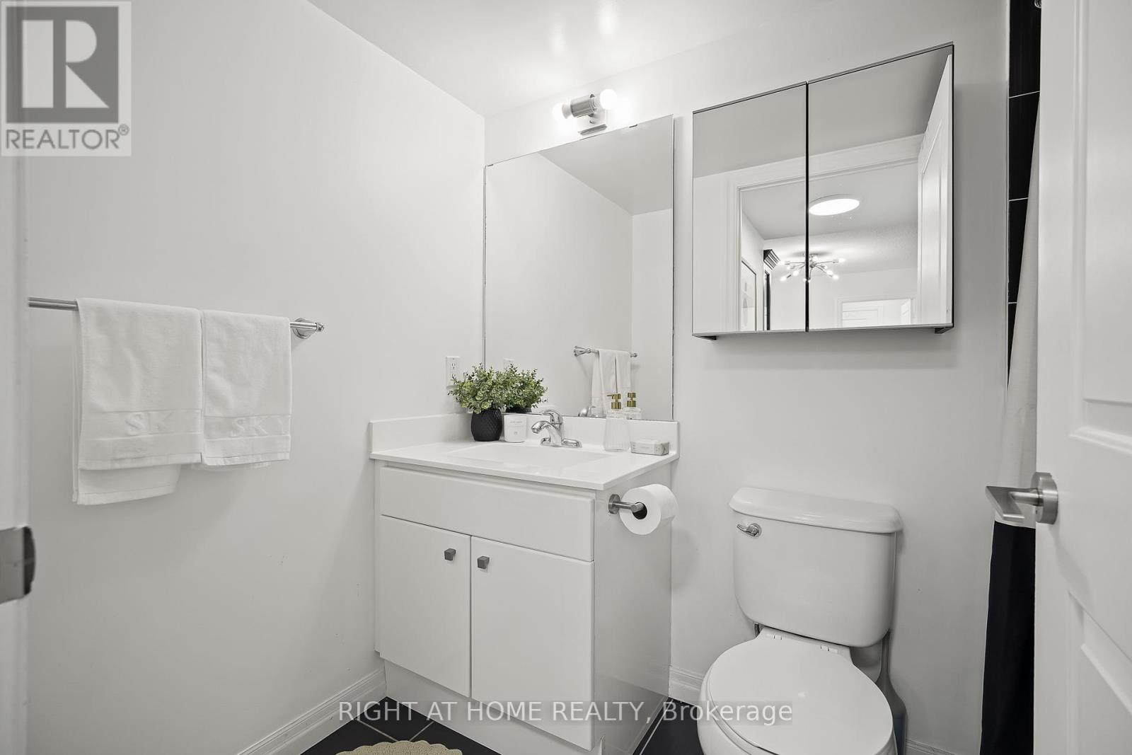#3802 2015 SHEPPARD AVENUE E - 20