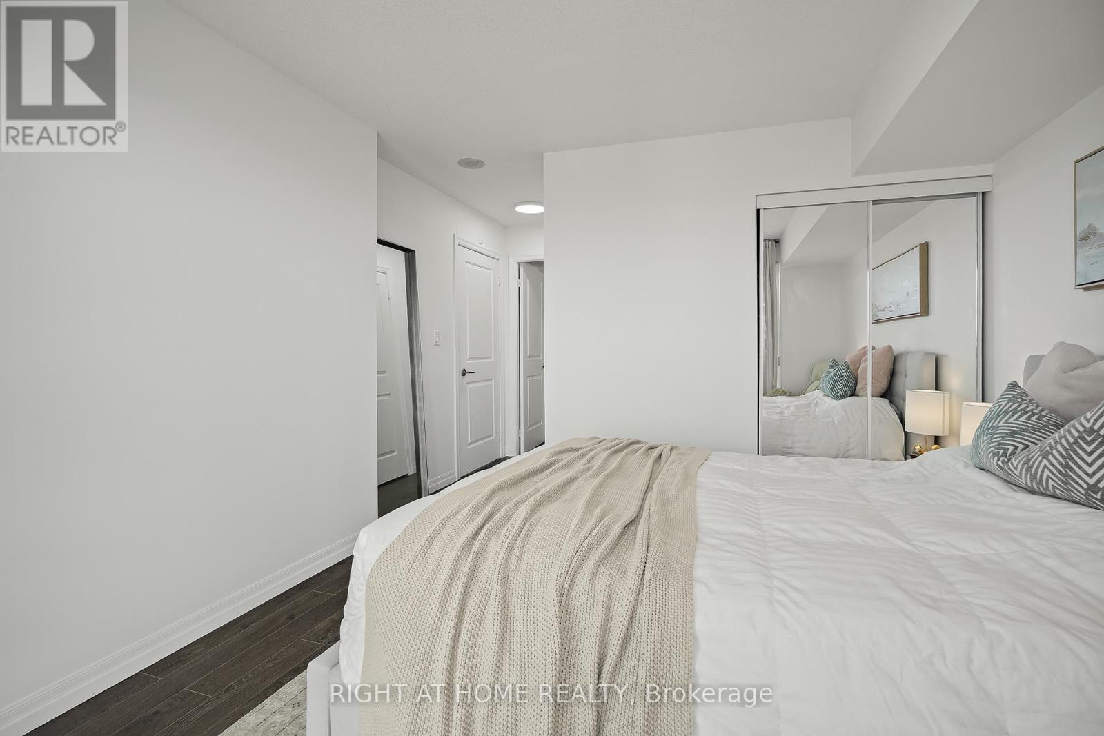 #3802 2015 SHEPPARD AVENUE E - 24