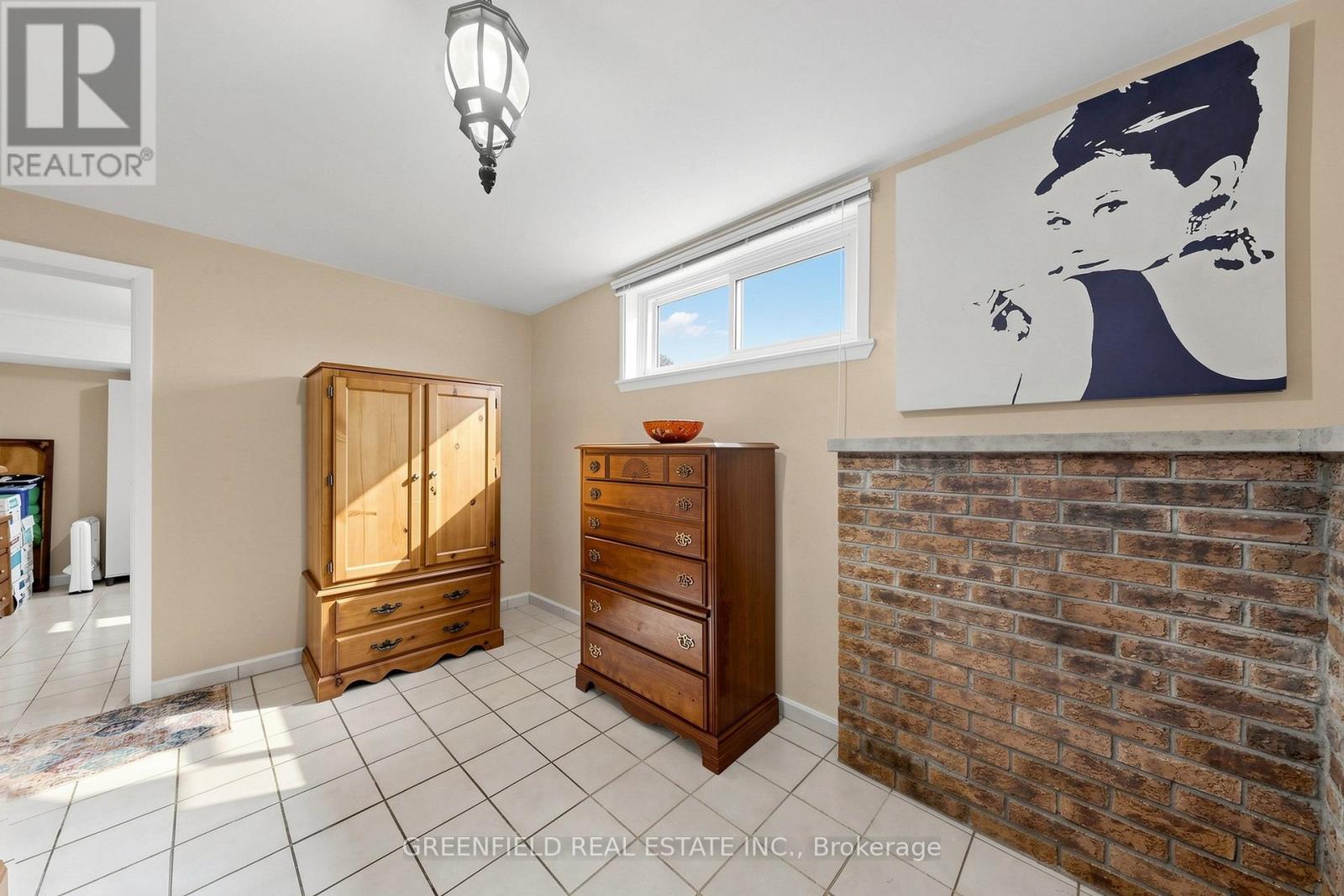 87 MULHOLLAND AVENUE - 36