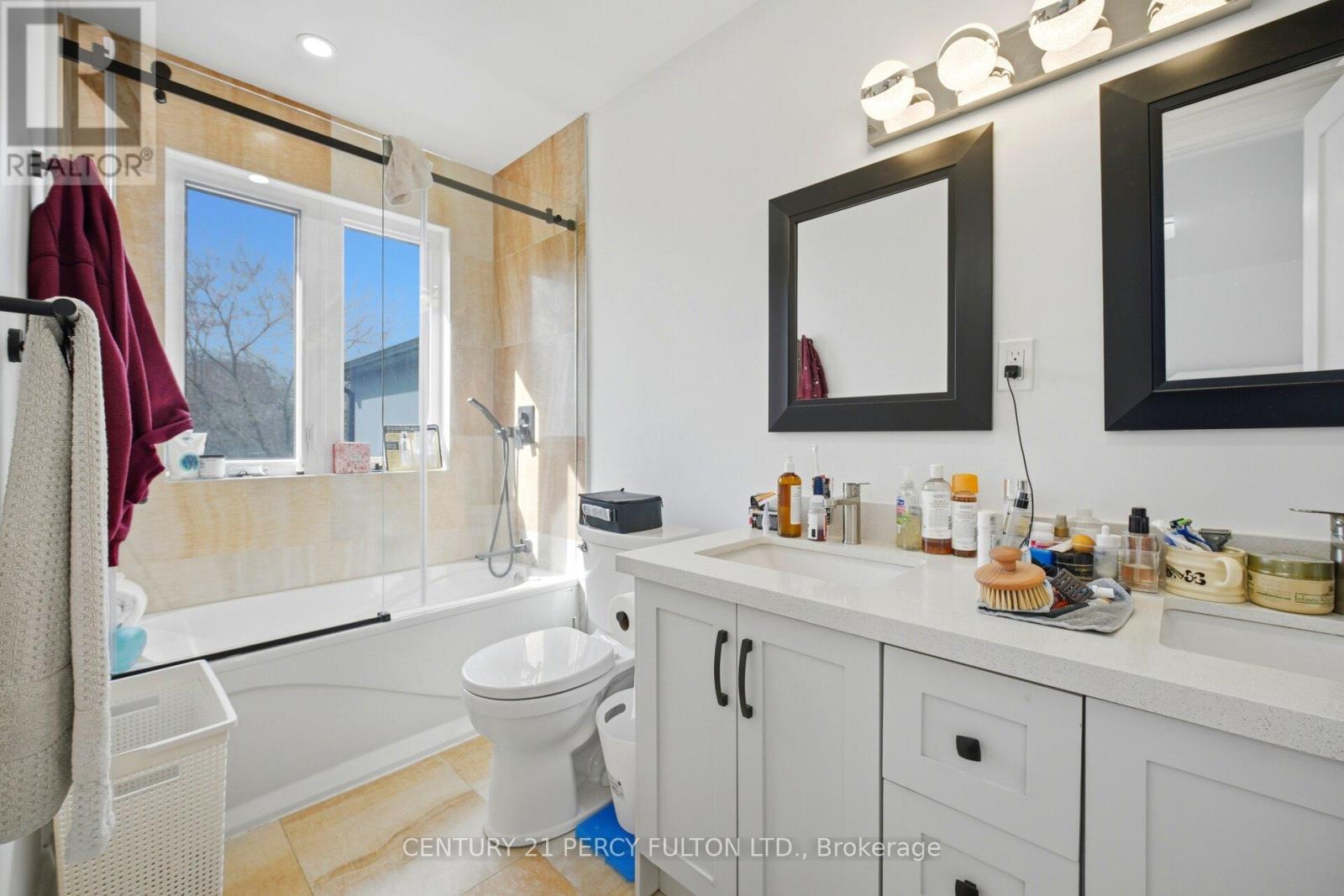 195 DANFORTH ROAD - 10