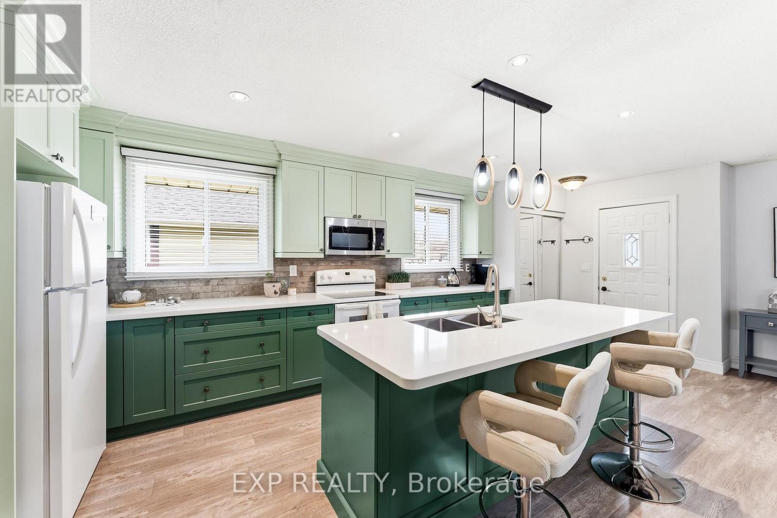 570 ANNANDALE STREET - 12