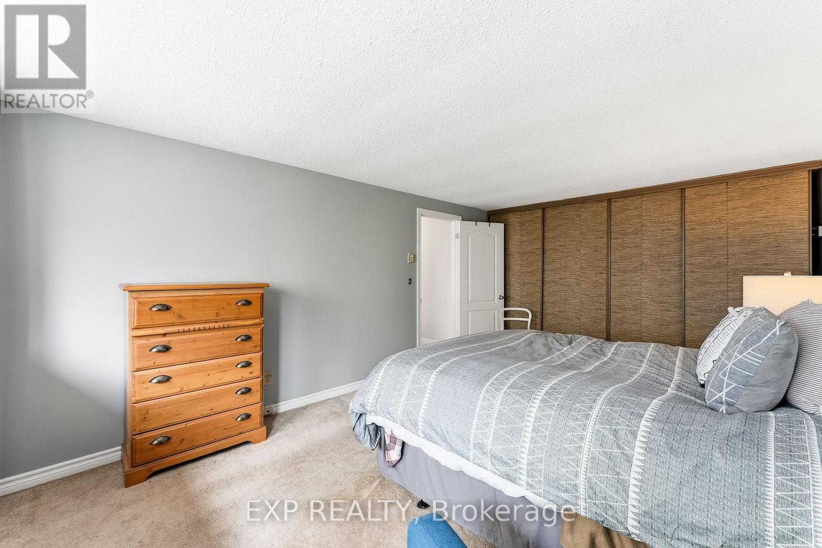 570 ANNANDALE STREET - 20