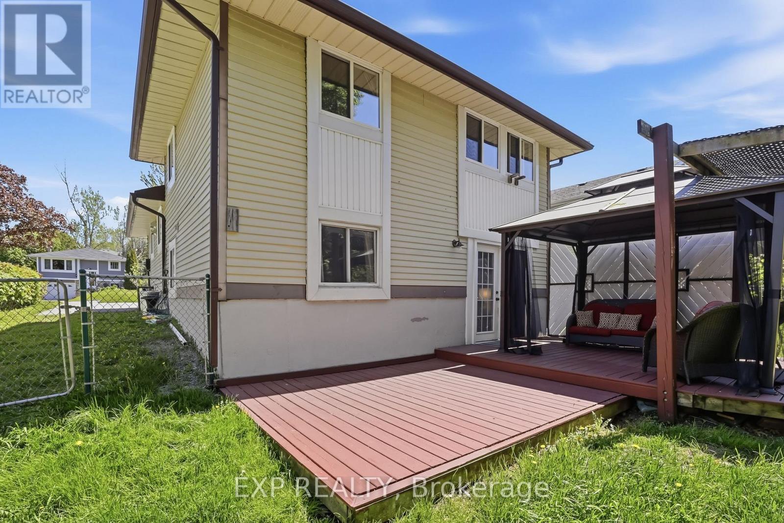 570 ANNANDALE STREET - 40