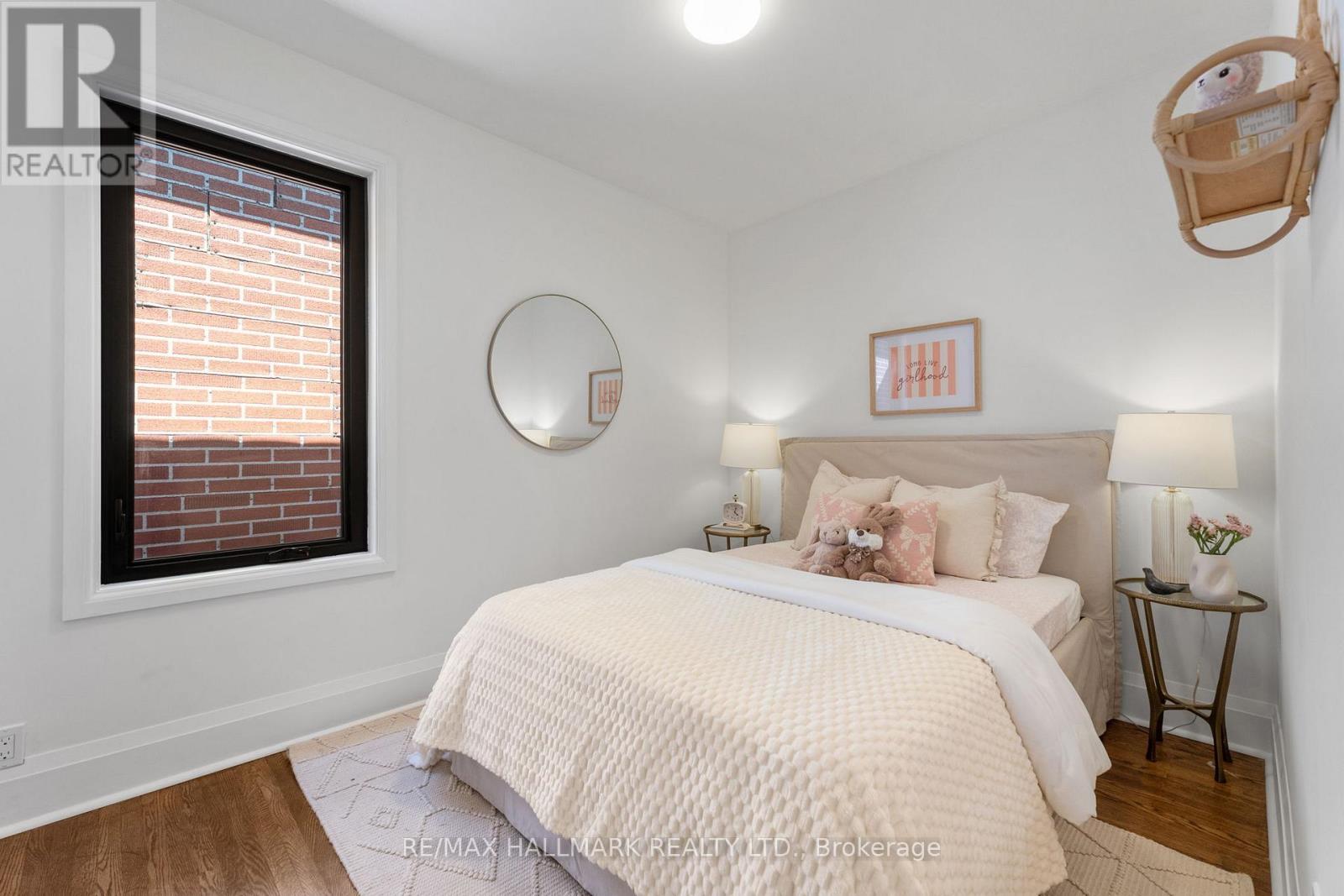 203 PARKMOUNT ROAD - 22