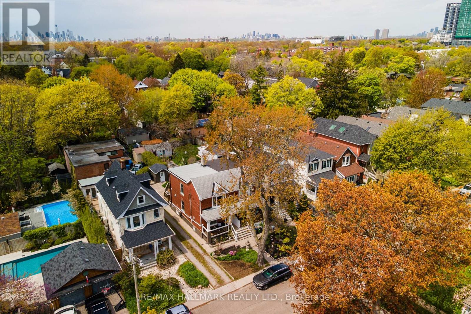 4 WAYLAND AVENUE - 27